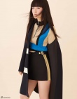 谢娜罕见秋冬军装风写真 高冷时髦撩人“娜”么酷