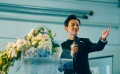 “瘋狂小事”曝特輯 何炅一改沉穩(wěn)主持風(fēng)格跑錯場
