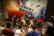 《星际迷航3》主演对谈影评人 “舰长”大爱烤鸭