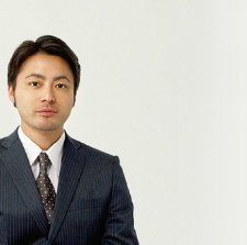 何者