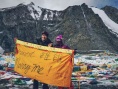 在世界中心呼唤爱！陈亦飞雪山求婚谭维维成功