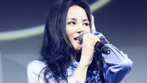王菲演唱会发布会变话唠 紧跟潮流体验直播和VR