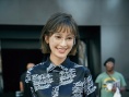 张俪不规则短裙大秀美腿 时装周首秀引众人围观