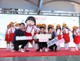电影版《樱桃小丸子》首映 萌娃助阵童趣十足
