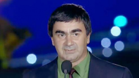 奥瓦什威利颁最佳女演员奖 称很高兴来到中国