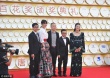 《捉妖記》劇組亮相 姚晨挺孕肚白百何長裙優(yōu)雅