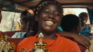 《卡推女王》曝光预告 乌干达女孩梦想照进现实