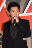 《獨家新聞》上映首日見面會 福山雅治自曝八卦