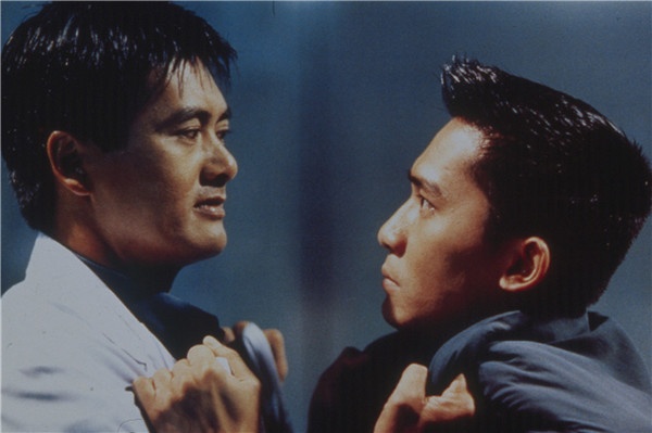 周润发vs梁朝伟《辣手神探》(1992)