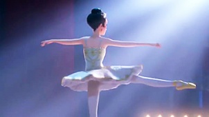 《芭蕾女舞者》曝预告 灰姑娘华丽蜕变芭蕾舞者
