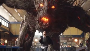 《怪物召唤》加长版宣传片 小男孩直面内心恐惧