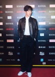 小王子！井柏然宫廷风衬衫混搭机车夹克登红毯