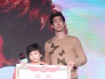 李治廷捐精喜当爹 与混血小男神上演跨国父子情