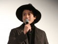 《恶魔蛙男》亮相东京影节 大友启史携小栗旬现身