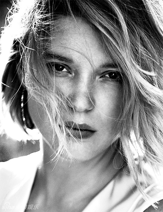 邦女郎蕾雅·赛杜拍写真大片 尽显高贵冷艳气质_明星