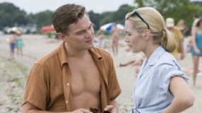 《革命之路》片段 沙灘度假