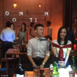 杨幂泰国拍片扯董子健领带 回头玩合影比V显亲密