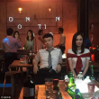 杨幂泰国拍片扯董子健领带 回头玩合影比V显亲密