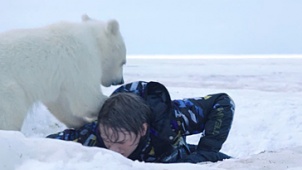《北极大冒险》曝超长版片花 北极旅途危机重重