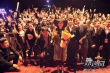 《一路逆風》發(fā)圣誕海報 鄧紫棋成都陪你過平安夜