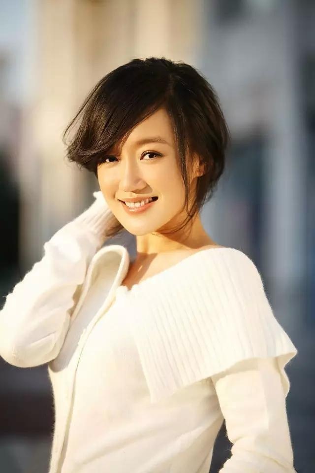 胡歌谈到她一度落泪,终于知道他为什么不谈恋