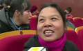 電影下鄉(xiāng)：農(nóng)民的跨年文化大餐 百姓看著電影迎新年