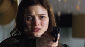 《五十度黑》预告片 安娜拔枪对决总裁“前女友”