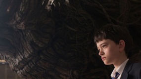 《怪物召唤》电视预告 好评如潮晋级年度佳片
