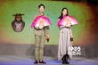 王千源舒淇大跳“扇子舞” 合体《健忘村》秀恩爱