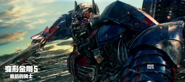 《变形金刚5》曝新预告 造物主现身擎天柱被群殴