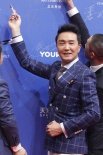 “达康书记”吴刚新片演工人：希望藏在角色后