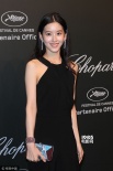 “京東老板娘”章澤天甜笑 與肯達(dá)爾·詹娜斗美