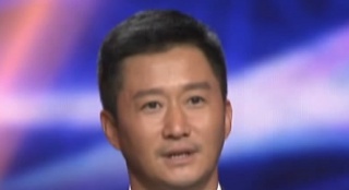 吴京携《战狼2》预告亮相 称比第一部更烧钱