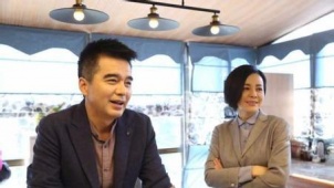 《小重逢》大连拍摄 许亚军与王琳戏里戏外互怼