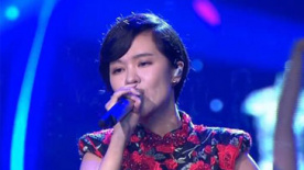 郁可唯演唱《绣花》 歌声唯美动听旗袍装秀长腿