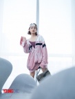 實力小花張子楓街拍大片  造型百變化身酷girl