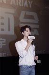 《建軍大業(yè)》寧波見面會 馬天宇稱導(dǎo)演會搞氣氛