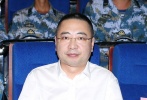8月16日，位于我國最南端的電影院——三沙市銀龍電影院迎來了電影《龍之戰(zhàn)》贈送拷貝和放映活動，影片出品方國家新聞出版廣電總局電影頻道節(jié)目中心攜主演劉佩琦、羅昱焜來到現(xiàn)場慰問駐島官兵。當天，官兵們情緒高漲，與主創(chuàng)們敞開懷聊得十分痛快。