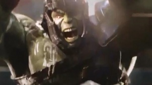 《雷神3》曝光新预告 “绿巨人”暴击“锤哥”