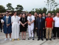 一个笨蛋两个贼