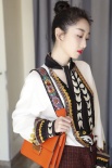 蔣夢婕出席米蘭大秀 修長白皙美腿成眾人焦點