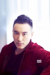 王阳明秋日最新写真曝光 “大boss”霸道又深情