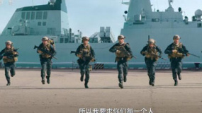 《红海行动》发布会举行 中国海军“酷炫有型”