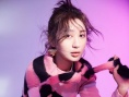 李菲儿最新粉色系写真曝光 纤腰美背展甜美气场