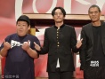 《龙先生》东京发布会 男神张震戴眼镜变斯文绅士