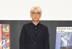 此外，日本音乐大师坂本龙一因纪录片《坂本龙一：终曲》受邀影节，并于纪录片导演Stephen Nomura Schible一同亮相。当日，坂本龙一获颁“武士奖”，这个奖项也相当于东京电影节的“终生成就奖”颁发给开拓继承时代的电影人。