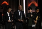 安德拉·戴、戴安·沃伦、科曼获“Stand up for something”《马歇尔》最佳歌曲奖