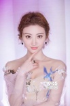 景甜粉色禮服下