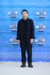 贾樟柯与剧组携新作亮相丝绸之路电影节闭幕红毯
