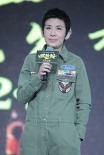吴君如率张译Papi酱尬舞 回应《妖铃铃》改片名
